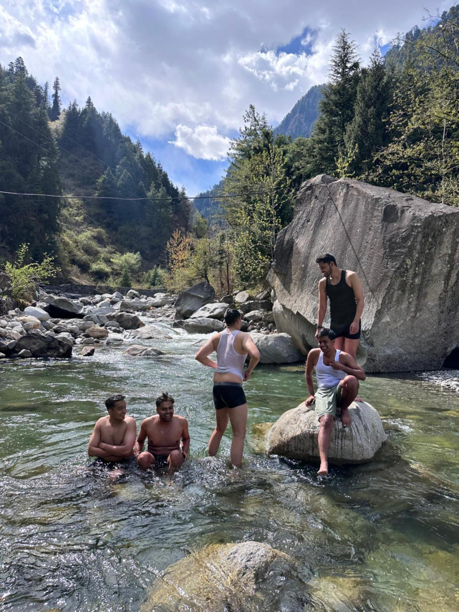 Hostel 360 Degree Manali  Luaran gambar